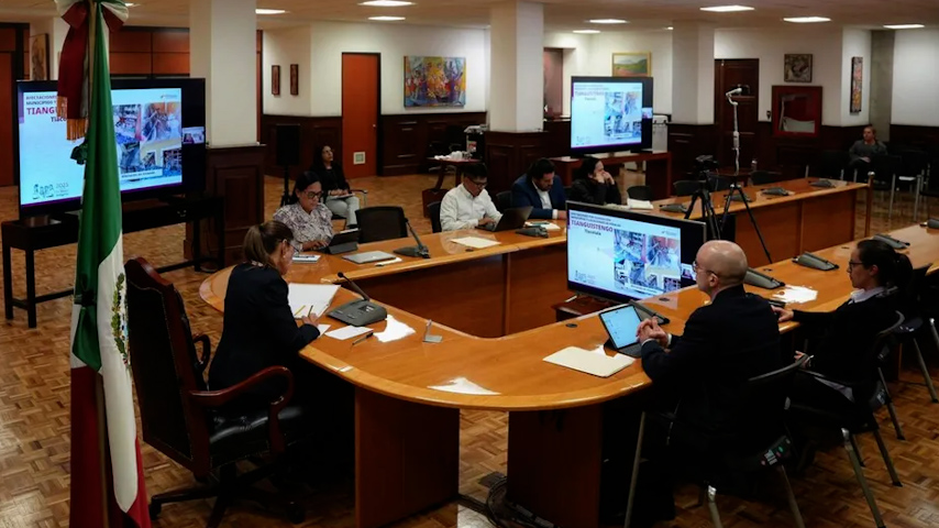 Sheinbaum supervisa labores en comunidades de Hidalgo tras lluvias e inundaciones