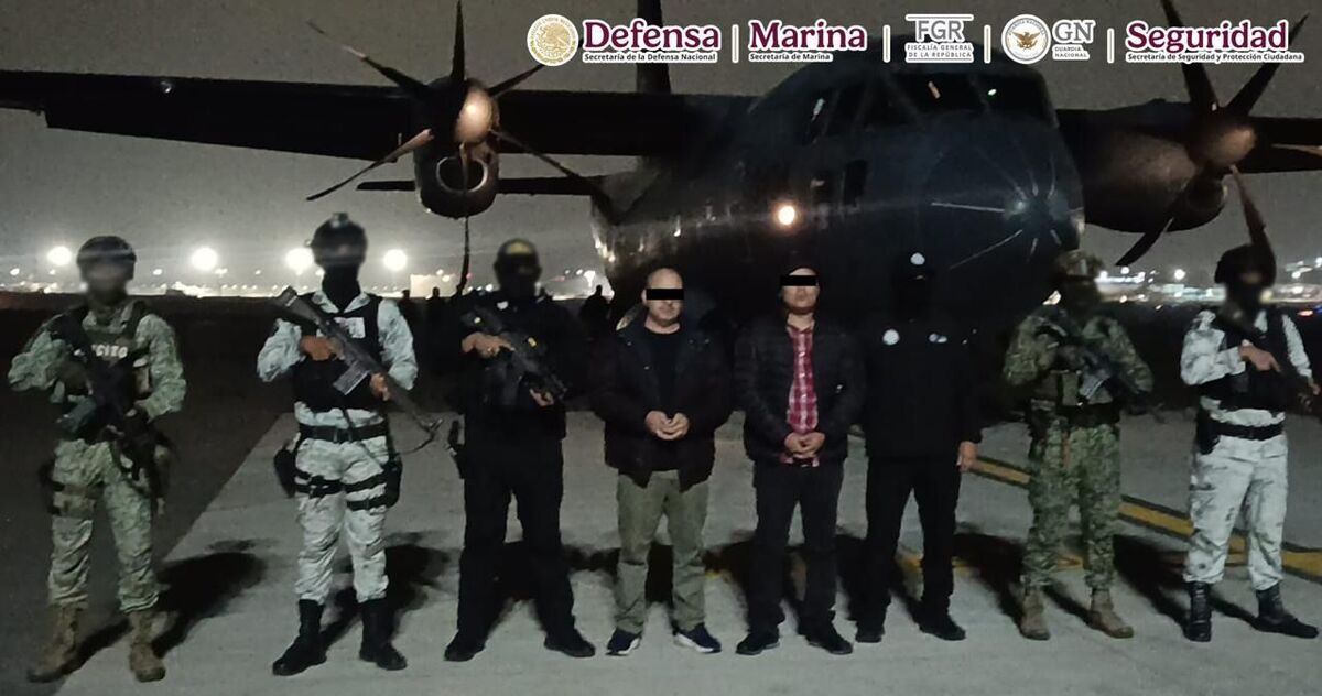 También se aseguraron armas de fuego, dosis de droga, teléfonos celulares y el inmueble donde se resguardaban. | Especial