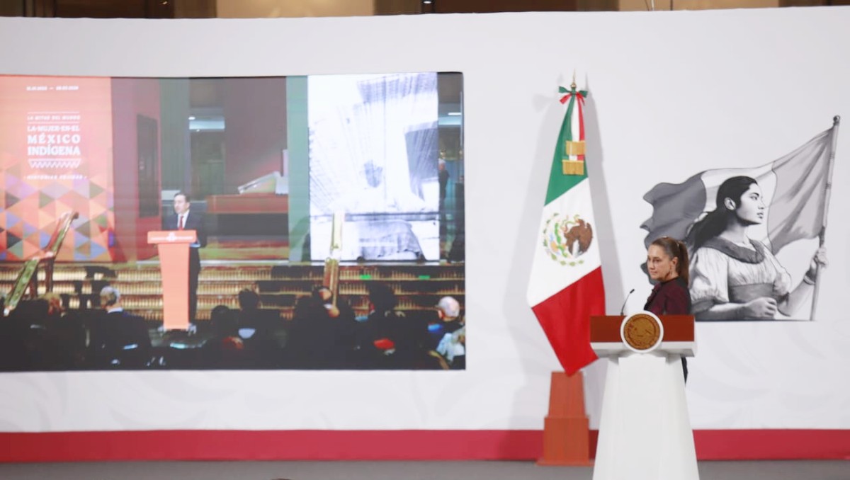 Claudia Sheinbaum reprodujo parte del discurso del ministro español. | Foto: Juan Carlos Bautista.