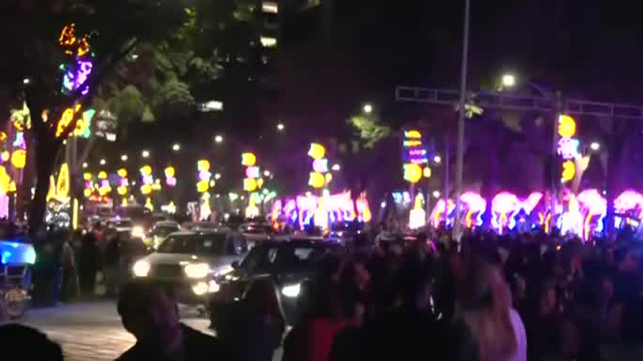 ¿Cómo se vive la noche de Halloween en el Ángel de la Independencia?