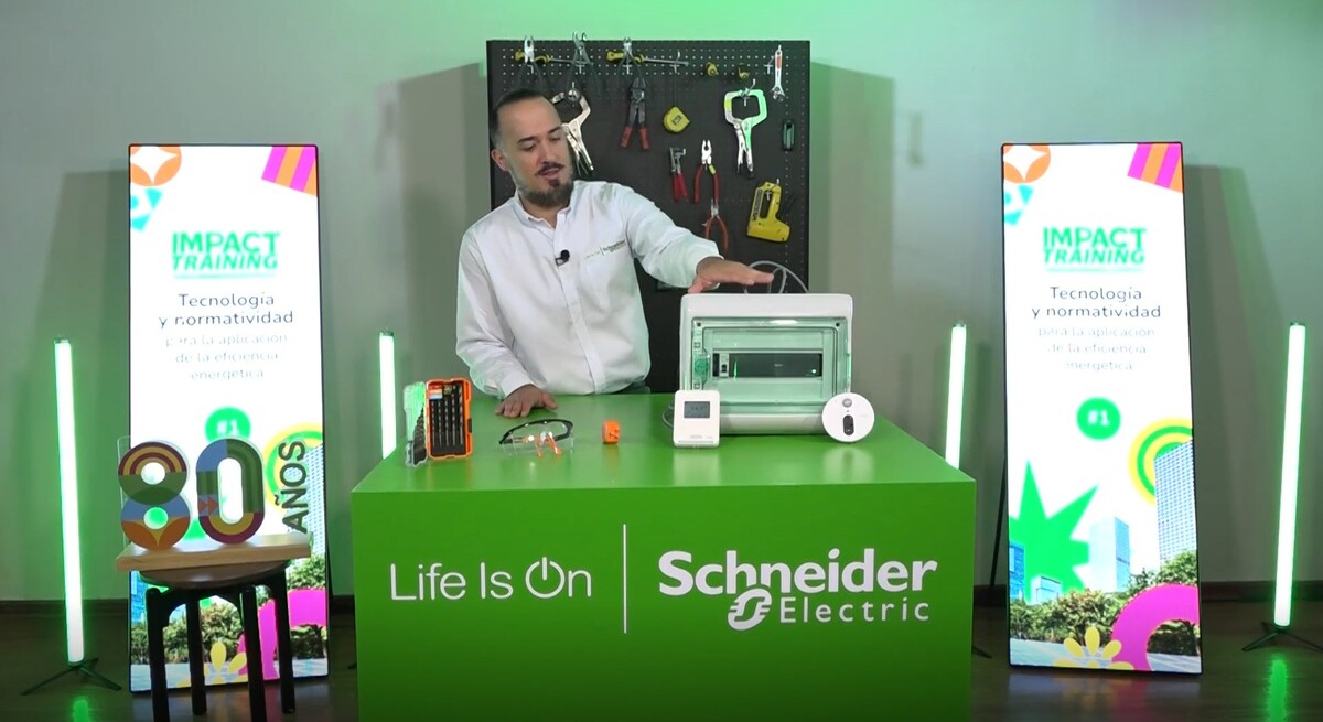 Los foros de Schneider Electric reúnen a líderes del sector público y privado para debatir sobre la sostenibilidad y la innovación tecnológica.(Cortes