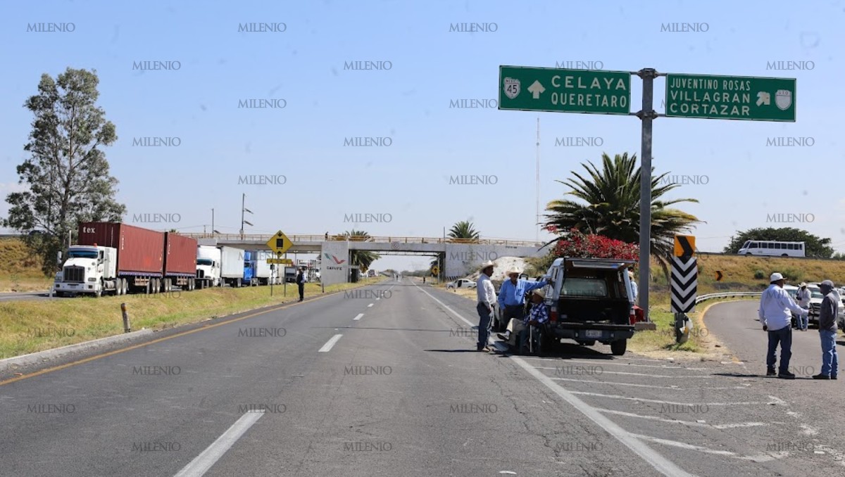 Guanajuato: liberan último bloqueo carretero en Juventino Rosas | Daniela Béjar