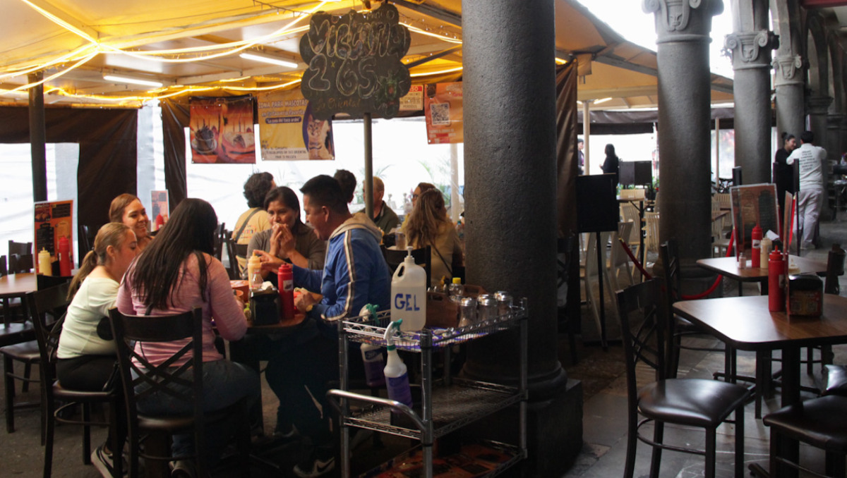 Día de Muertos reactiva economía y consumo en restaurantes de Puebla | EsImagen