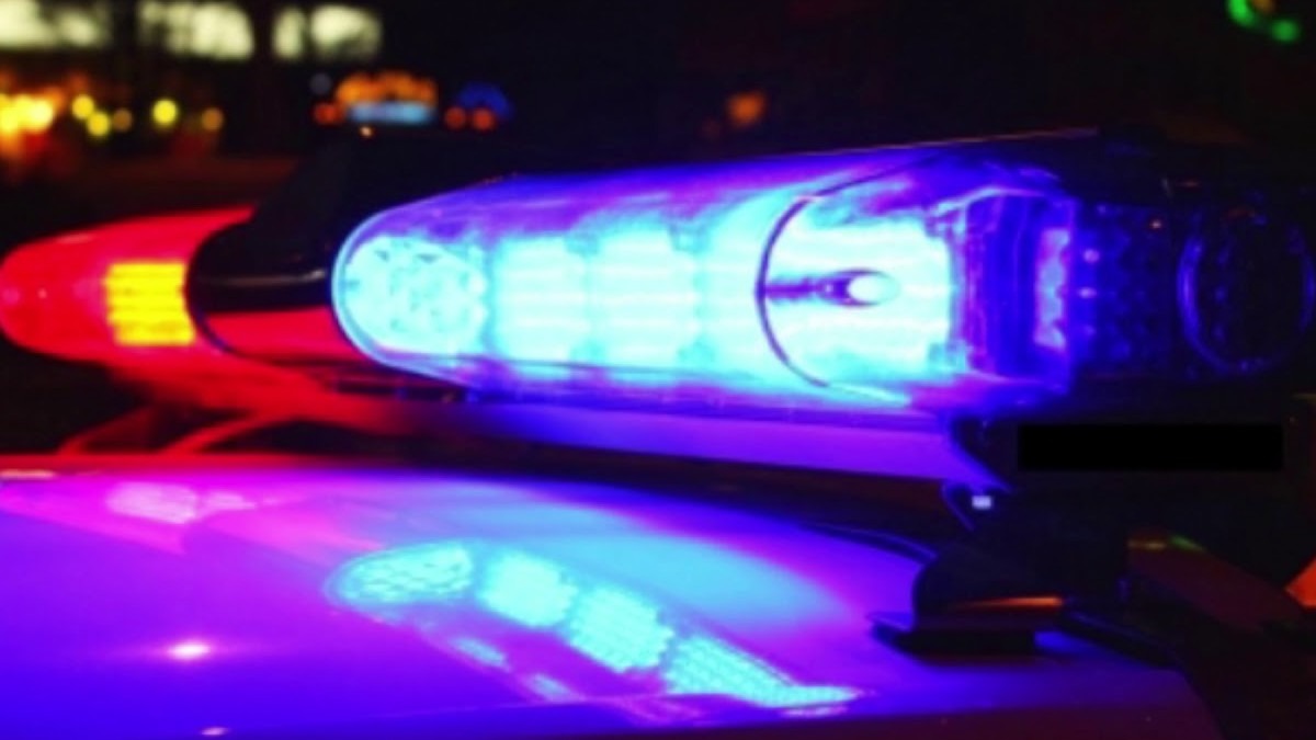 El hecho ocurrió cuando los agentes circulaban por la entrada principal de la comunidad y fueron sorprendidos por sujetos fuertemente armados.