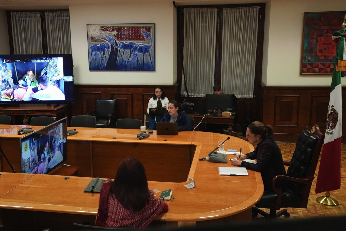 La Presidenta se reunió de forma virtual con el gobernador poblano, Alejandro Armenta. | X