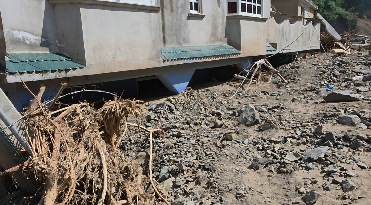 Vecinos regresaron a la comunidad que ahora es inhabitable. (Guadalupe Trejo)