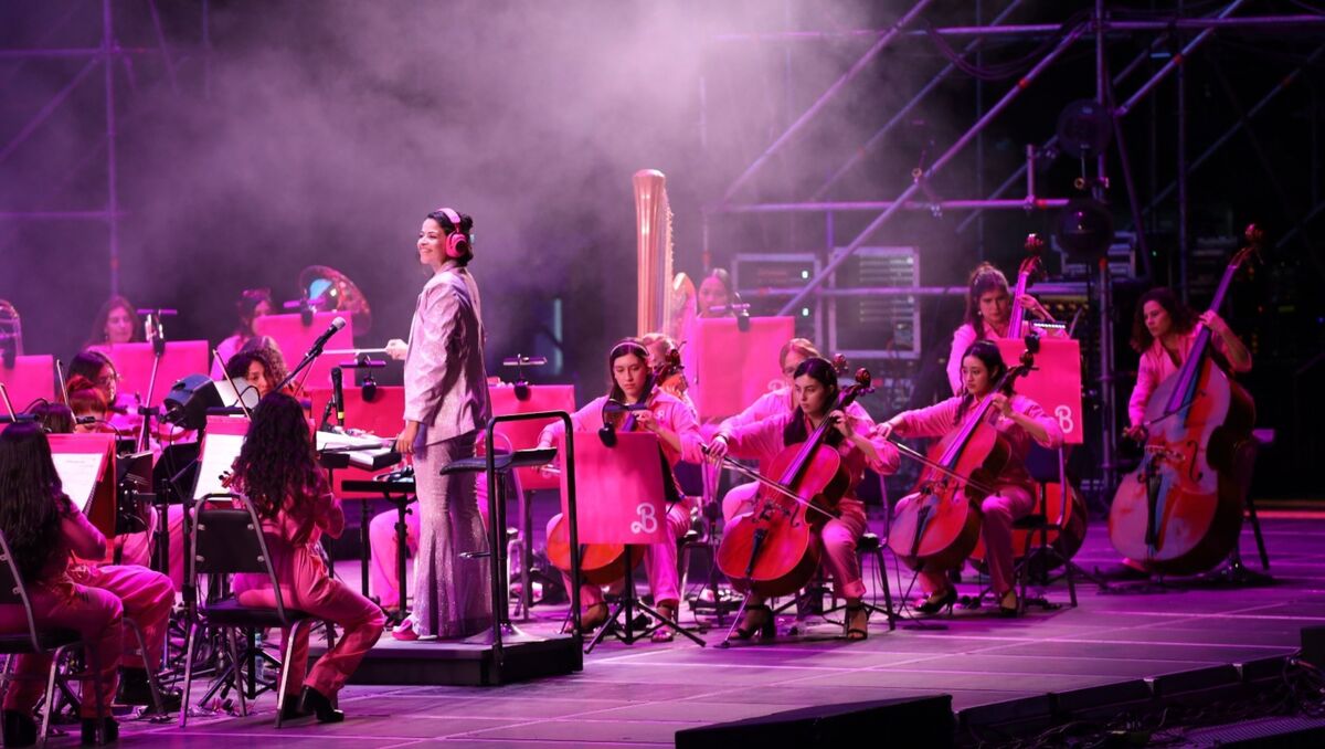 EL evento se realizó en el escenario instalado en la Explanada de los Héroes. | Roberto Alanís.