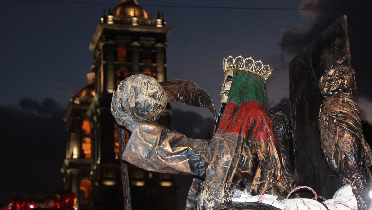 Mujer muere durante procesión de la Santa Muerte en Puebla | EsImagen (Archivo)