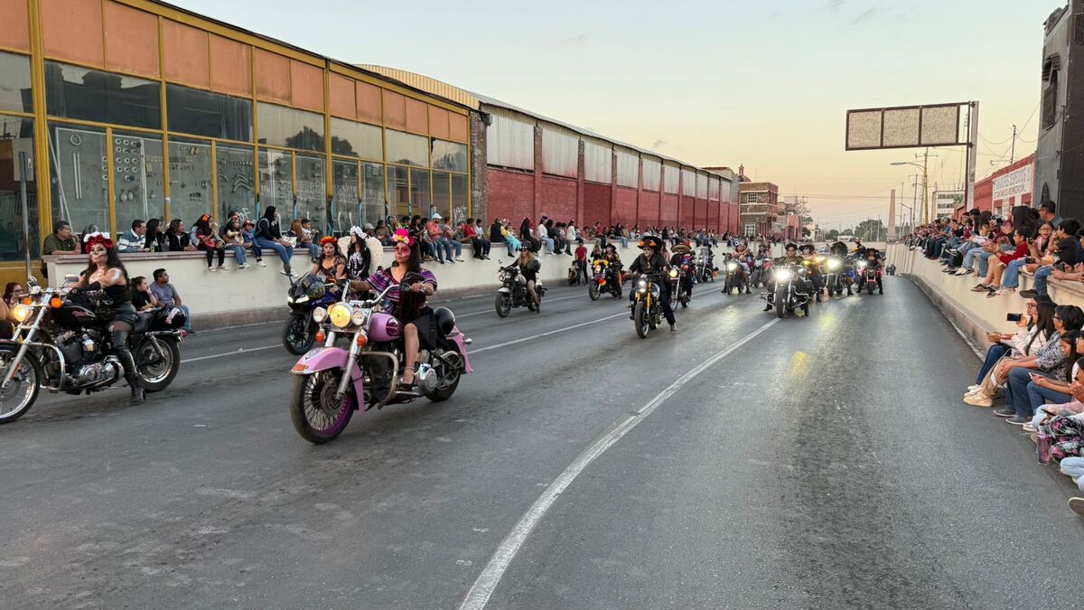 En Saltillo, realizan con éxito el desfile Xantolum 2025. (Kevin Carranza)