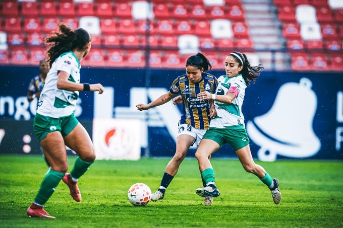 Santos Femenil sufre derrota en San Luis y se despide del torneo. (Cortesía)