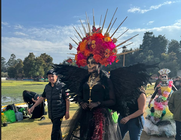 El aire durante todo el día se llenó con ecos de leyendas vividas por actores, efectos sonoros envolventes. (Leilani Montero)