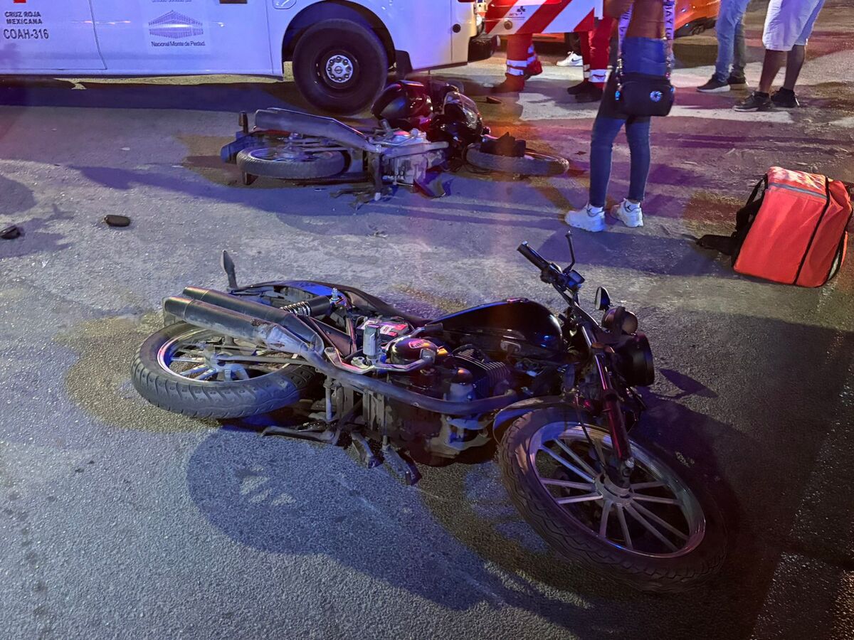 Ambos conductores presentaron lesiones y fracturas. | Especial