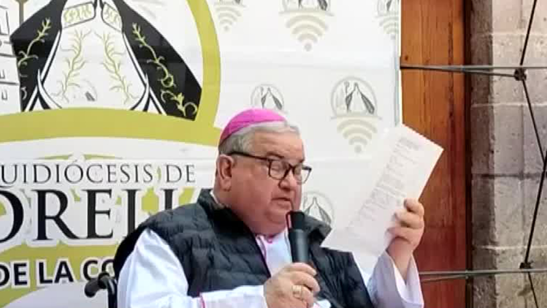 Arzobispo de Morelia condena el asesinato de Carlos Manzo, exige justicia y hace un llamado a la paz