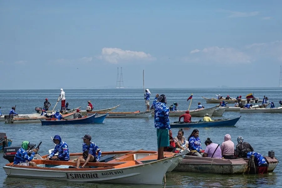Tras el ataque de EU en septiembre, aumentó la presencia policial y militar; un vecino afirmó haber visto funcionarios vestidos de civil. | EFE