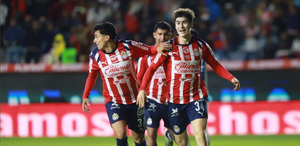 Armando 'Hormiga' González fue el autor del gol que le dio la victoria a Chivas sobre Pachuca en la jornada 16 del Apertura 2025 de la Liga MX.