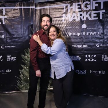 El objetivo es financiar tres becas anuales completas para familias que acuden al Instituto Nuevo Amanecer.