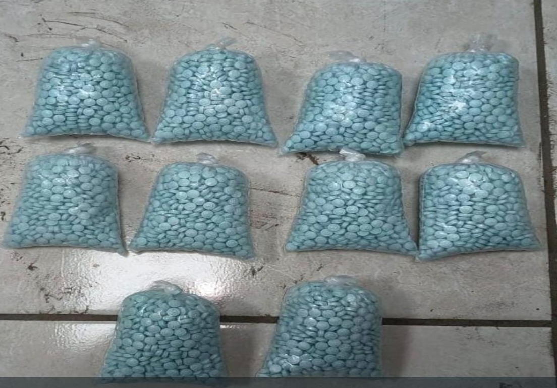Durante las acciones, decomisaron mas de diez mil pastillas de fentanilo. | Foto: Especial