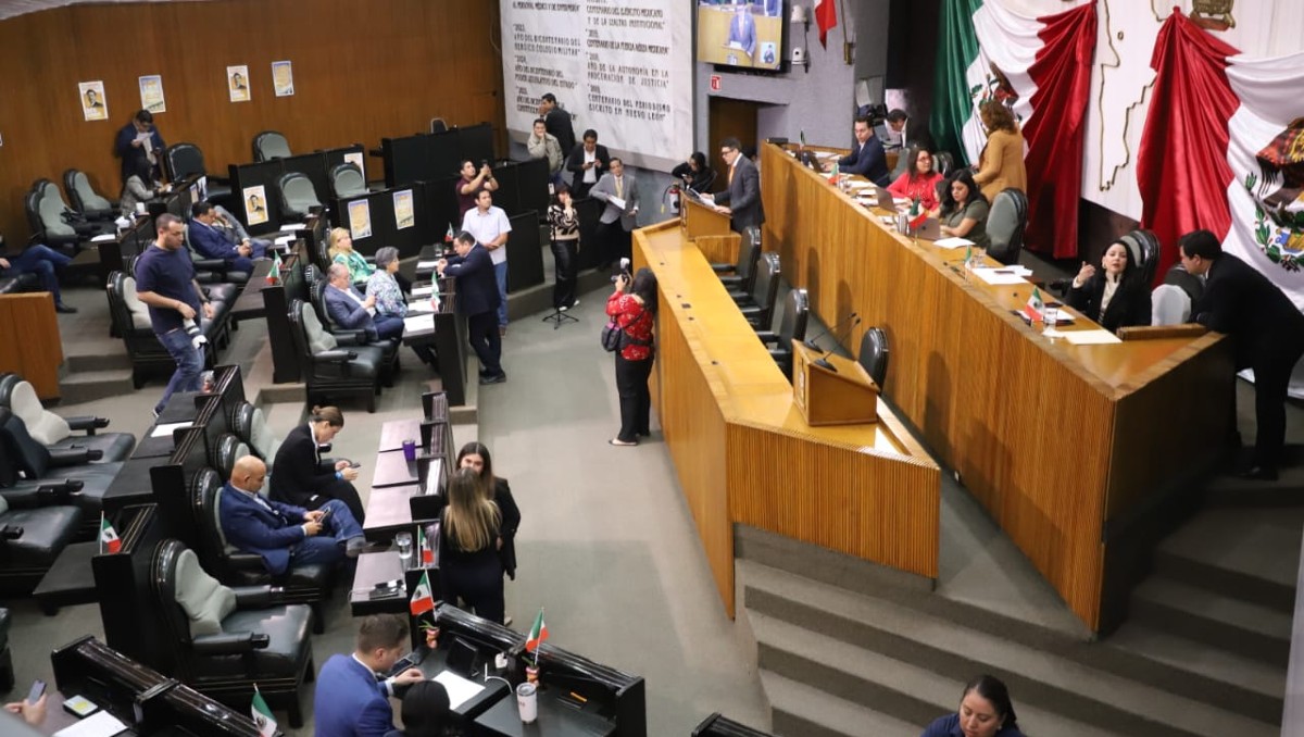 Diputados señalan que el incremento que solicitan los alcaldes podría dañar las negociaciones. Foto: Luis Guerra