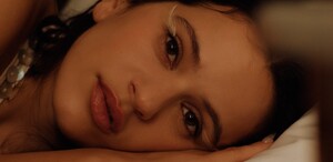 Rosalía explica Lux: su inspiración, fe y música en 13 idiomas