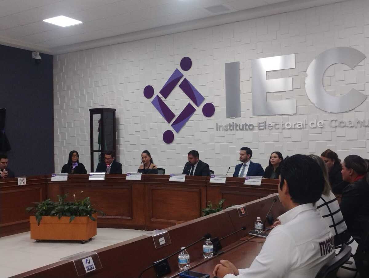 Durante la sesión, se subrayó la importancia de su papel en la organización de los próximos procesos electorales.| Archivo