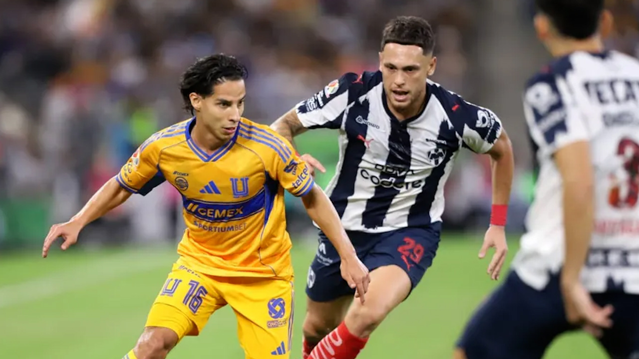 Tigres y Rayados empatan en un Clásico Regio 141 con dos expulsados