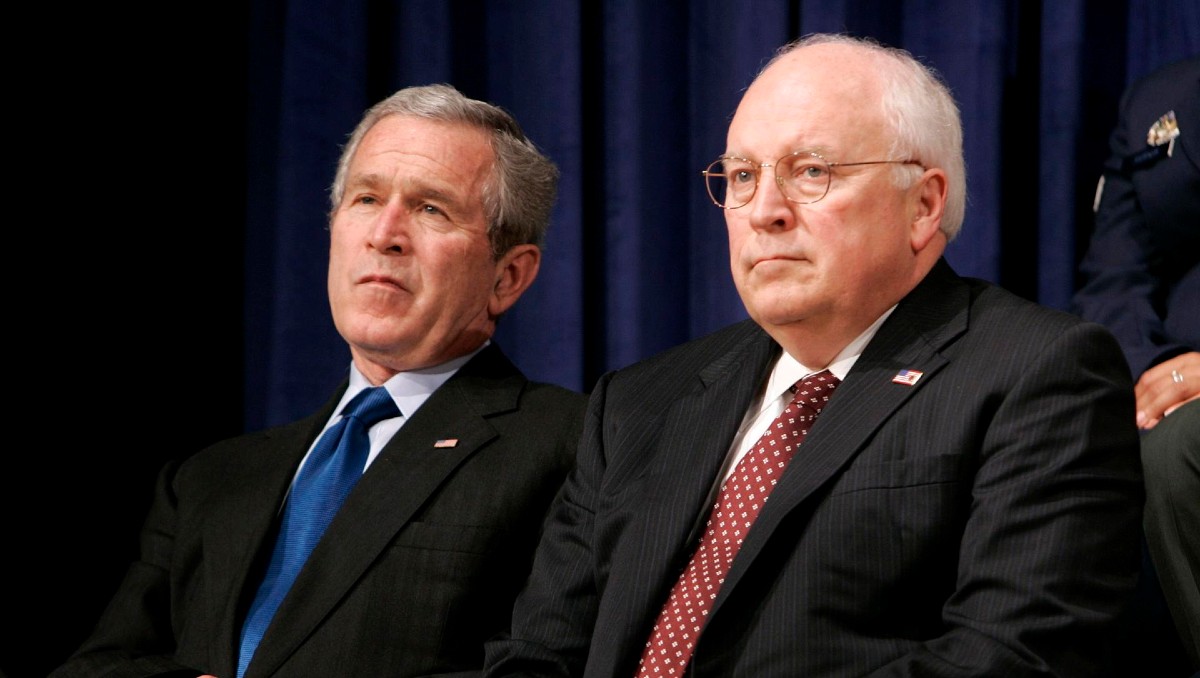 George Bush eligió a Dick Cheney como compañero de fórmula en el 2000. | EFE
