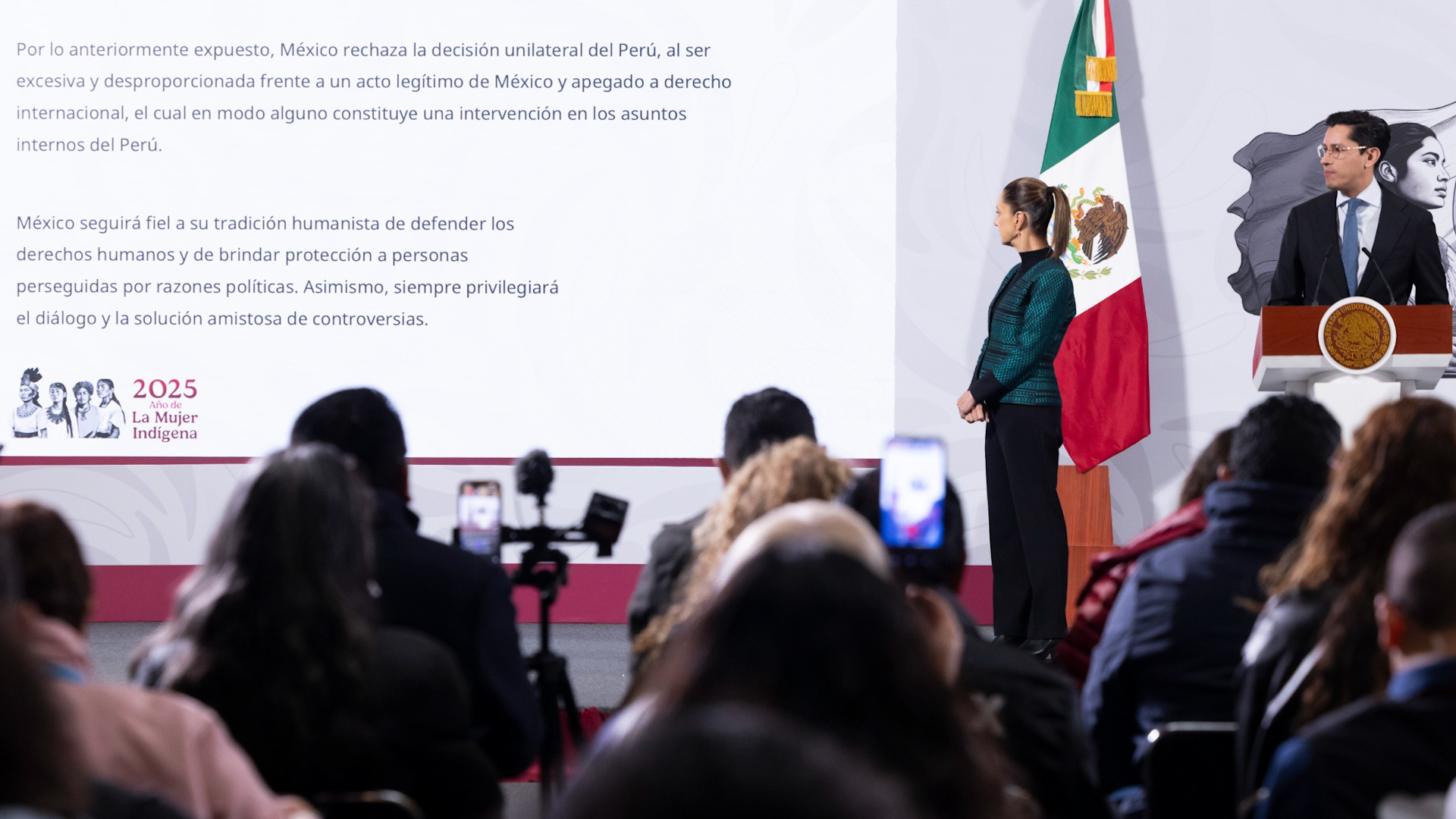 México mantendrá relaciones económicas y consulares con Perú: Sheinbaum