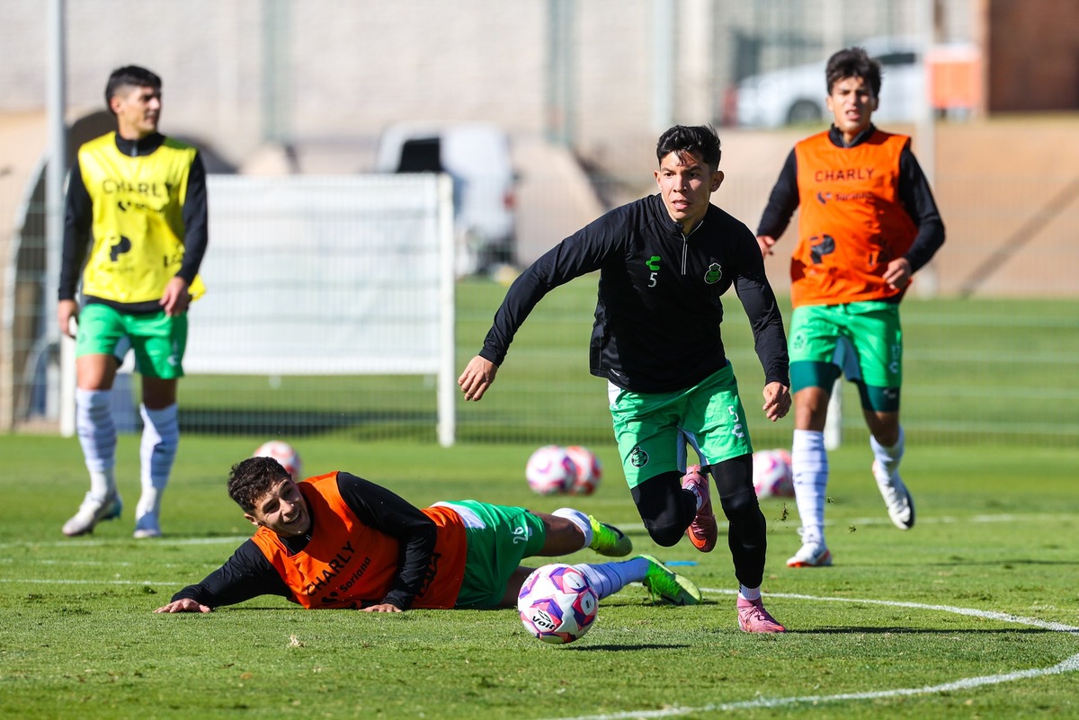 Santos Laguna en entrenamiento. | Club Santos