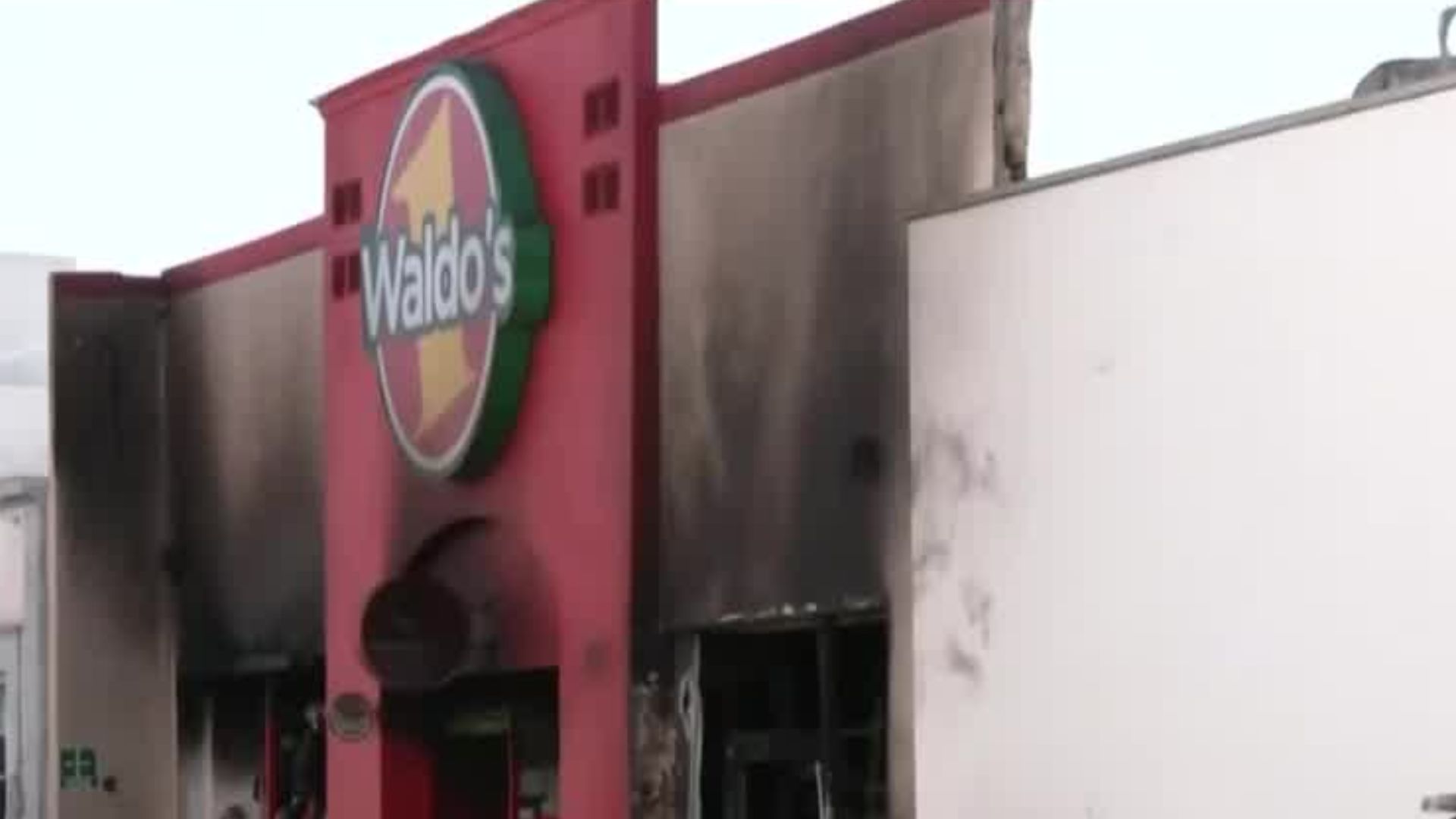 Familiares de la Guardería ABC marchan exigiendo justicia por el incendio en la tienda Waldo´s