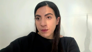 Giulianna Bugarini explica el proceso para que Grecia Quiroz asuma como alcaldesa sustituta de Uruapan.