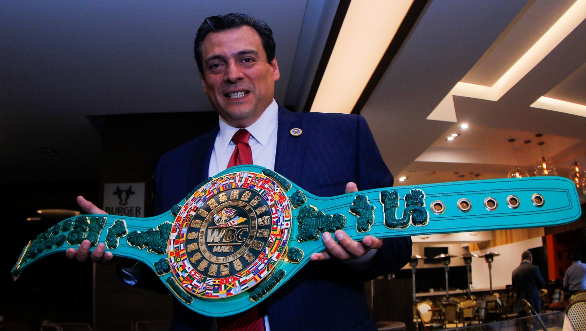 Mauricio Sulaimán defiende diferencias del boxeo varonil y femenil (Imago7)