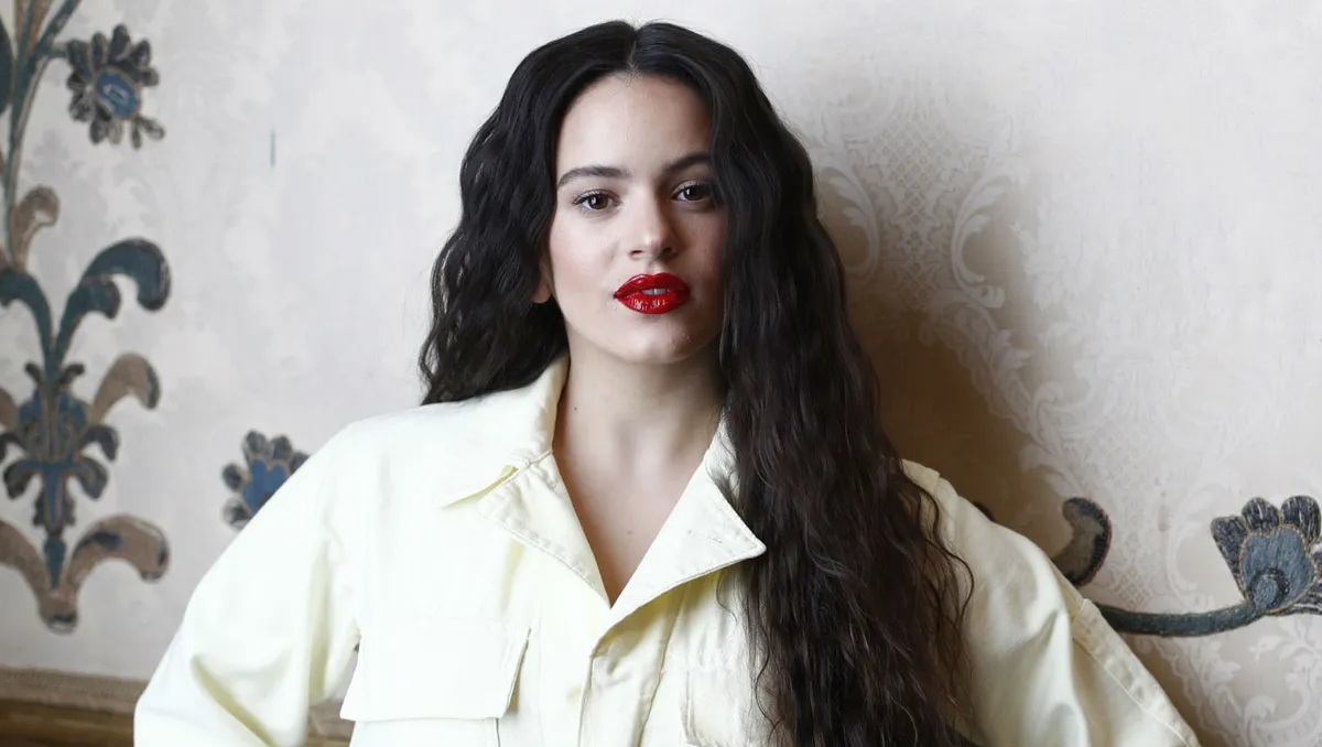 Piden suspender listening party de Rosalía en MNAC | Especial