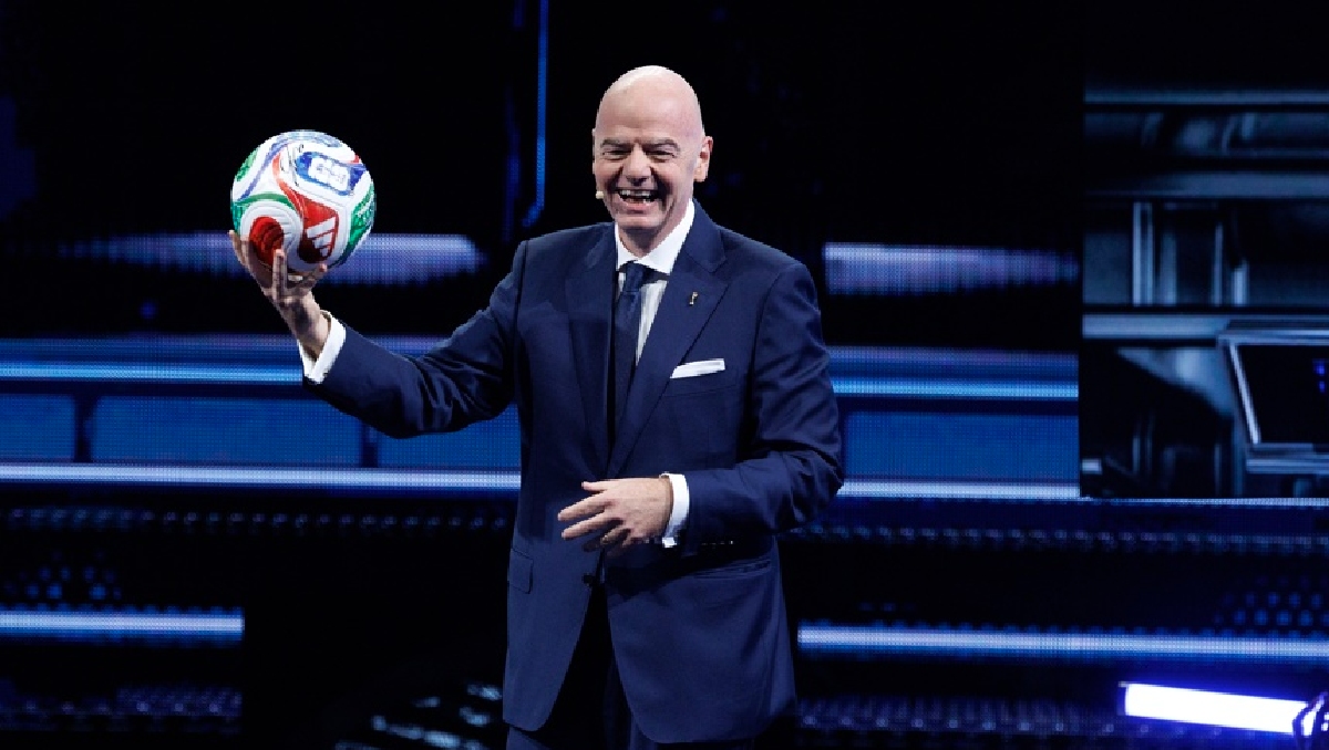 Presentan primera edición del Premio FIFA de la Paz: El Futbol Une al Mundo (EFE)