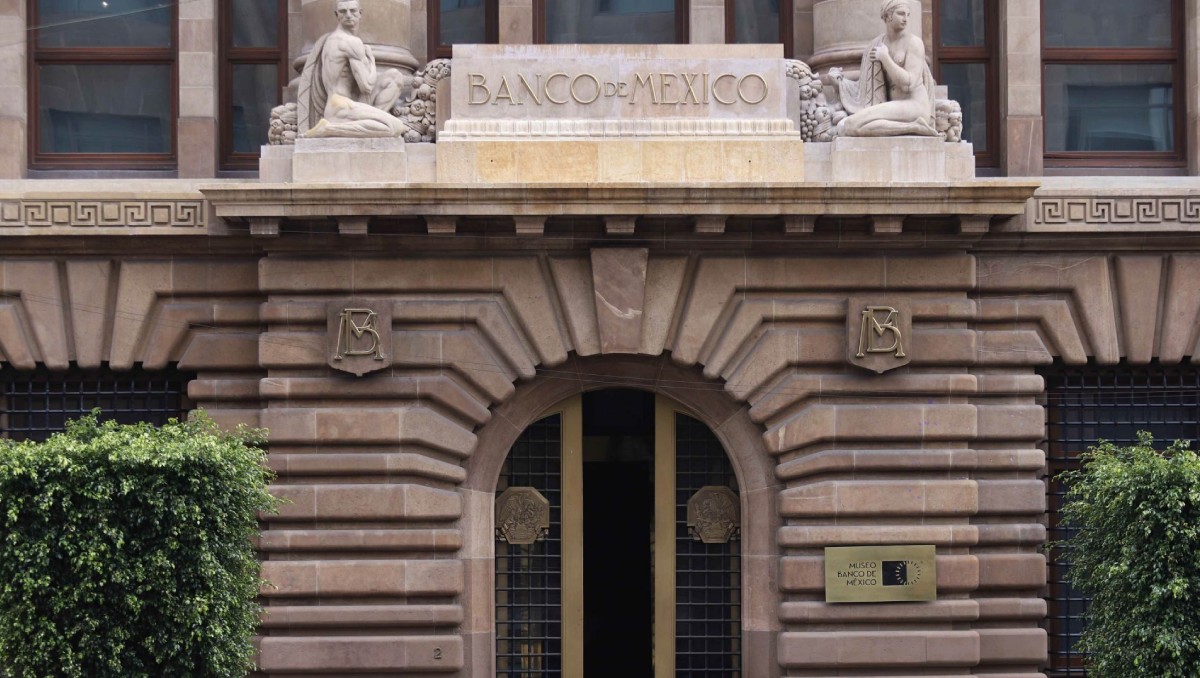 Banco de México se ve en su edificio en el centro de Ciudad de México. Foto: Cuartoscuro