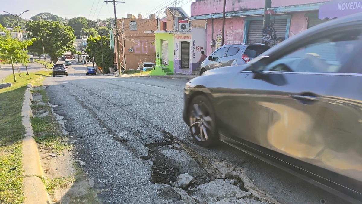 Hay diversos problemas en vialidades de Tampico. (Joaquín López)