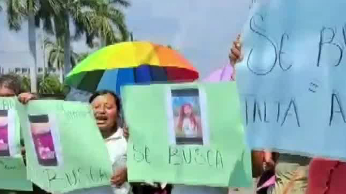 En Guerrero, exigen aparición de dos alumnas de preparatoria desaparecidas