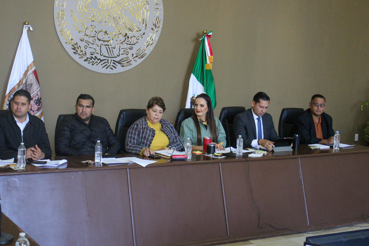 Lerdo ajusta presupuesto según PEF 2026; garantizan aguinaldos y obras.| Rolando Riestra