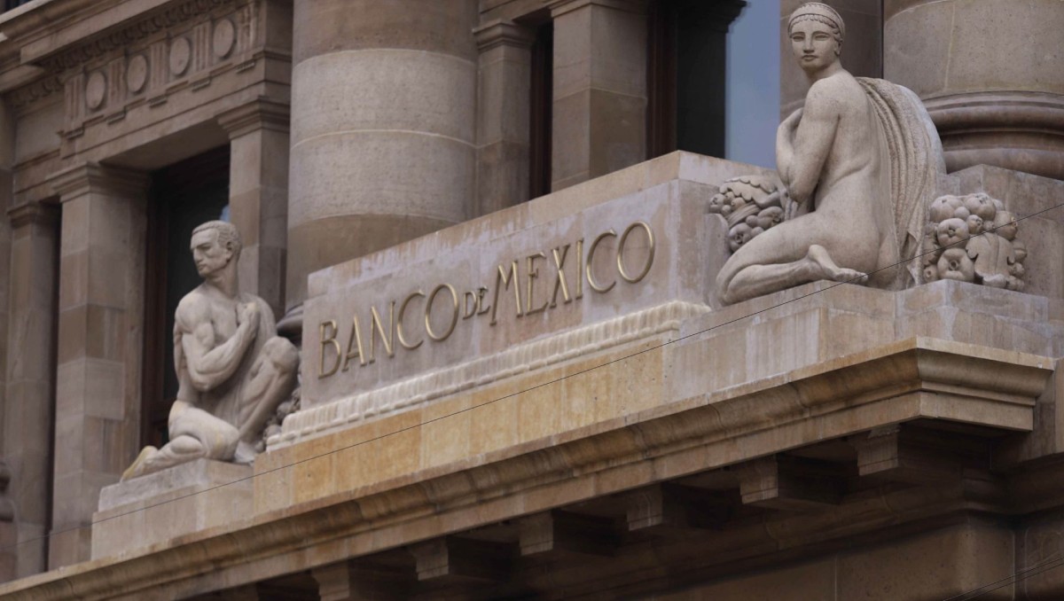 Logo del banco central de México se ve en su edificio en el centro de Ciudad de México. Foto: Cuartoscuro