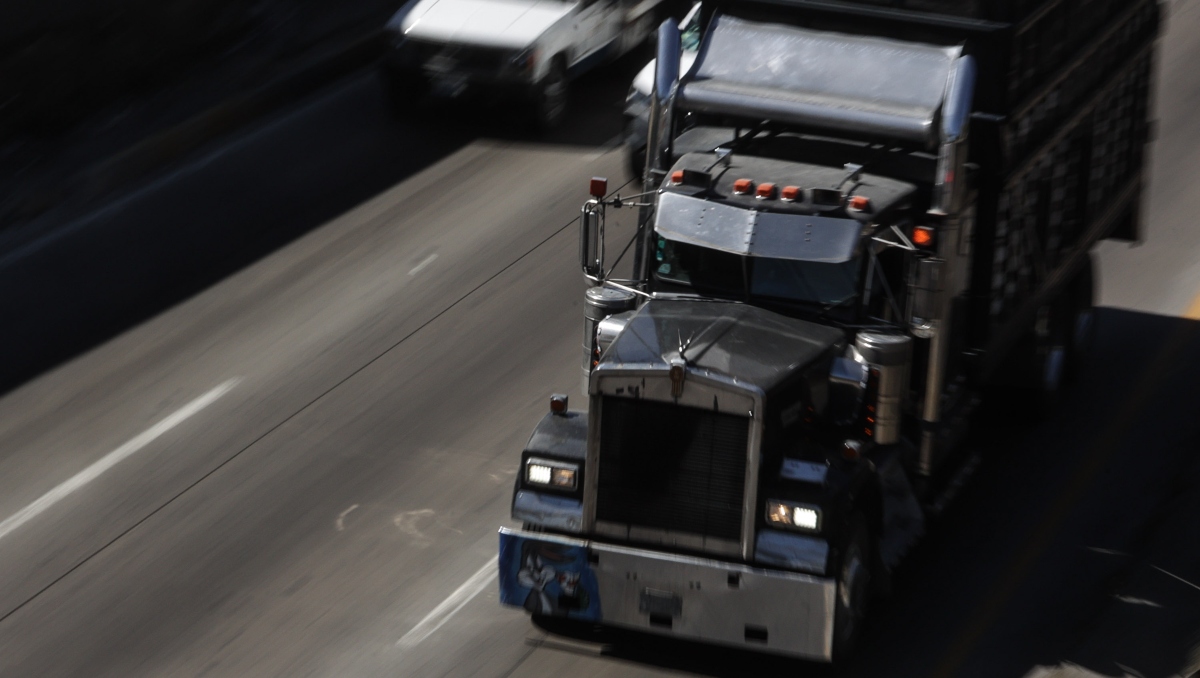 Piden reforzar seguridad en carreteras de Puebla por fin de año | EsImagen