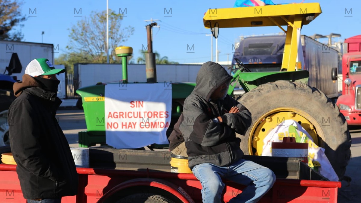 Productores agrícolas bloquearon la entrada a la planta de Maseca en Silao, sobre la carretera federal 45 Silao–León. | Dany Béjar.