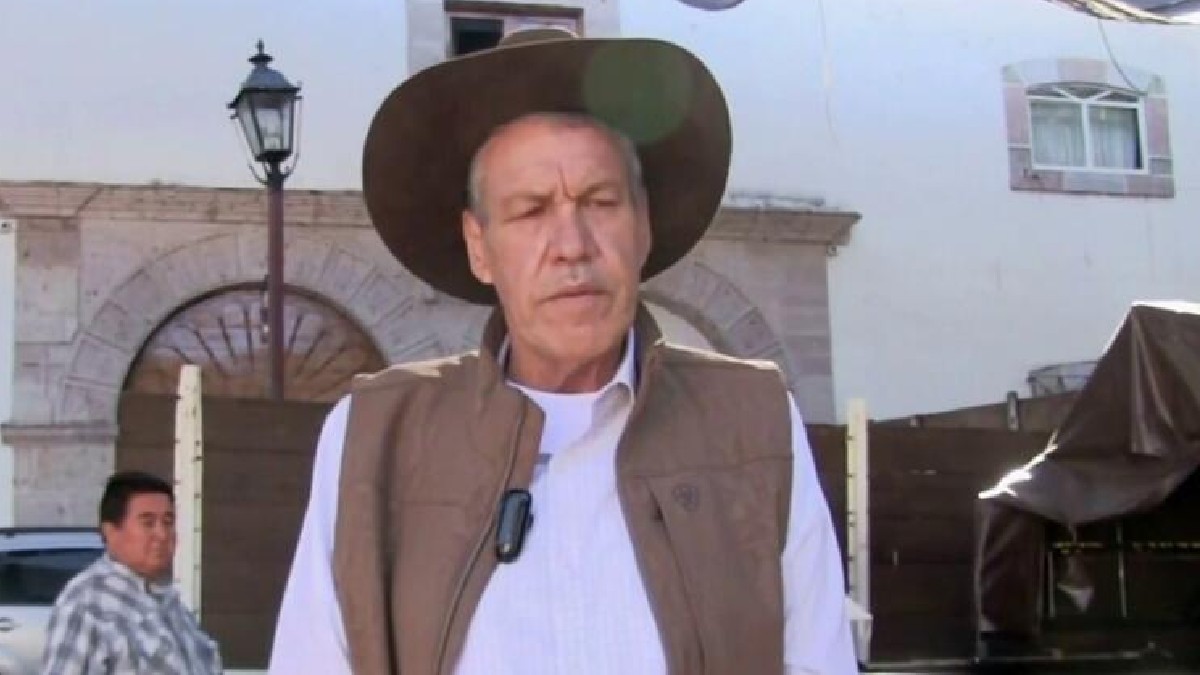 En el mismo discurso también insultó a la alcaldesa de Acámbaro, Claudia Silva.