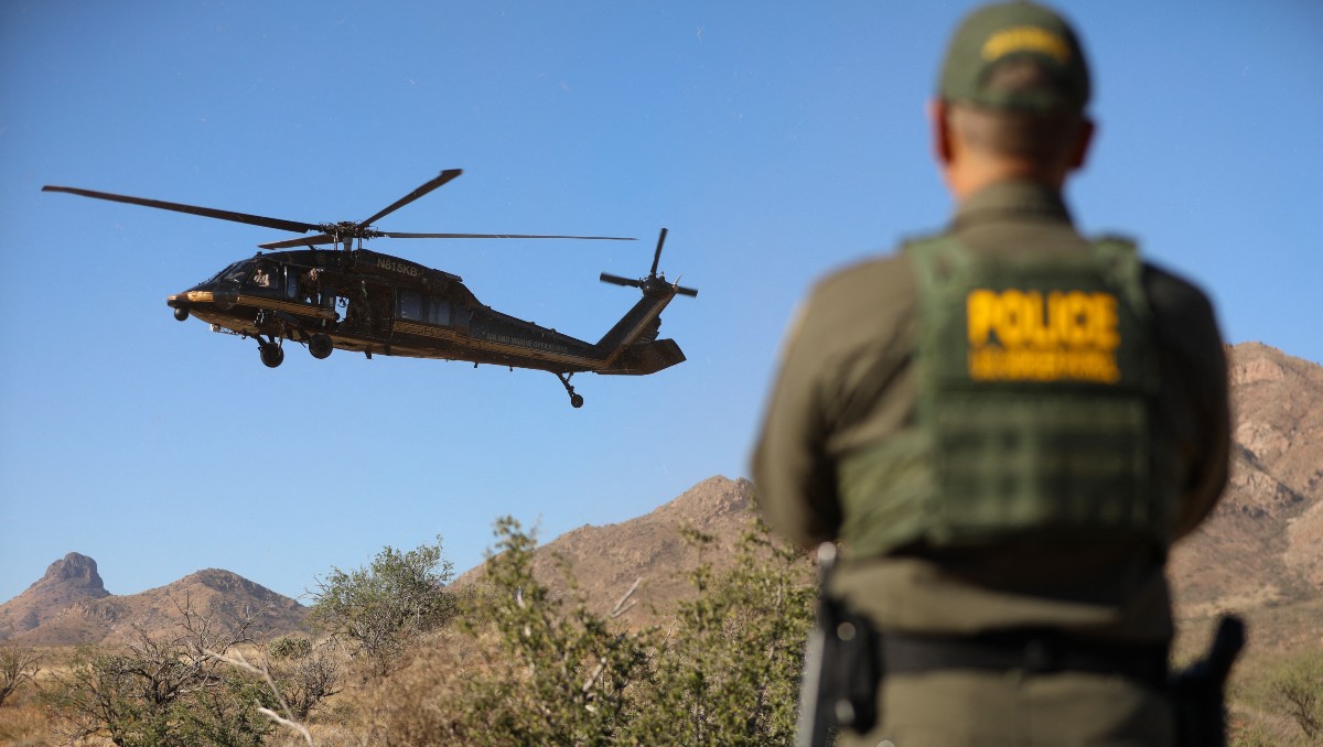 Los elementos de seguridad de EU lograron arrestar a presuntos involucrados. | EFE