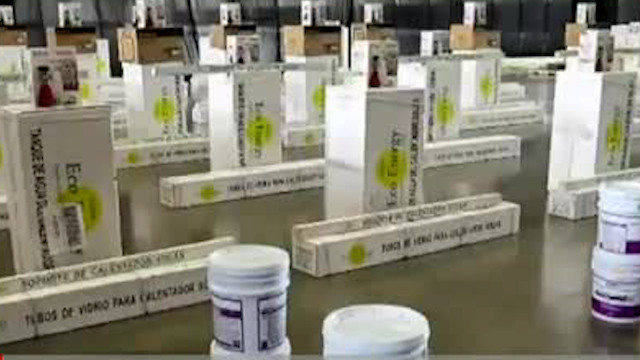 Entregan apoyos de vivienda a agentes policiales en Puebla