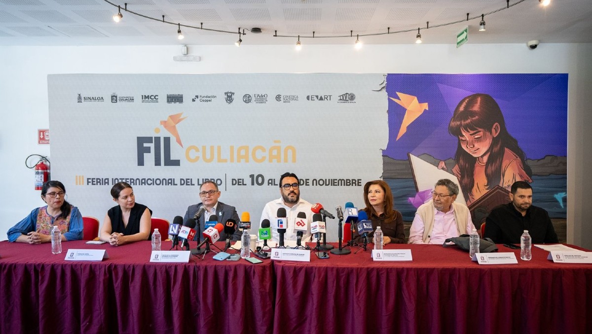 Presentan programa oficial de la FIL Culiacán 2025. | Foto: Especial