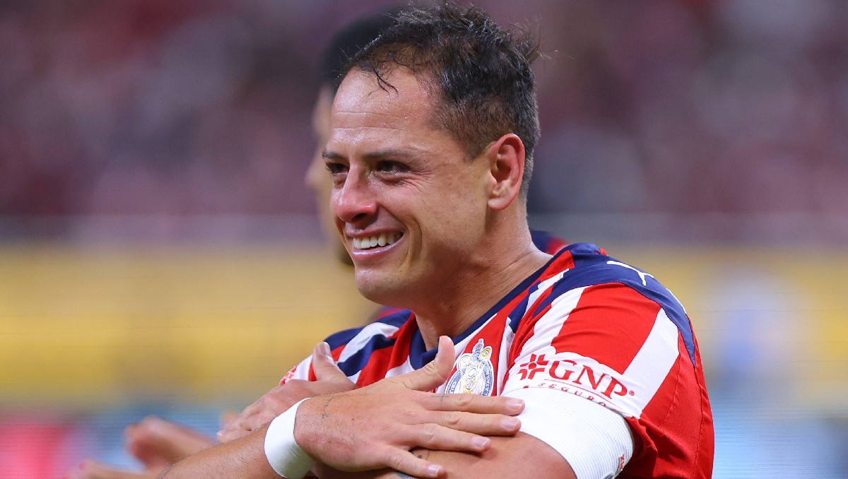 Chicharito Hernández hizo el cuarto gol de Chivas contra Rayados de Monterrey (Imago7)