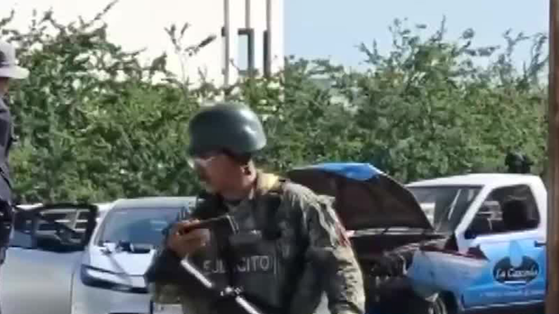 En Culiacán, fuerzas federales detienen a hombre armado tras persecución y caos vial