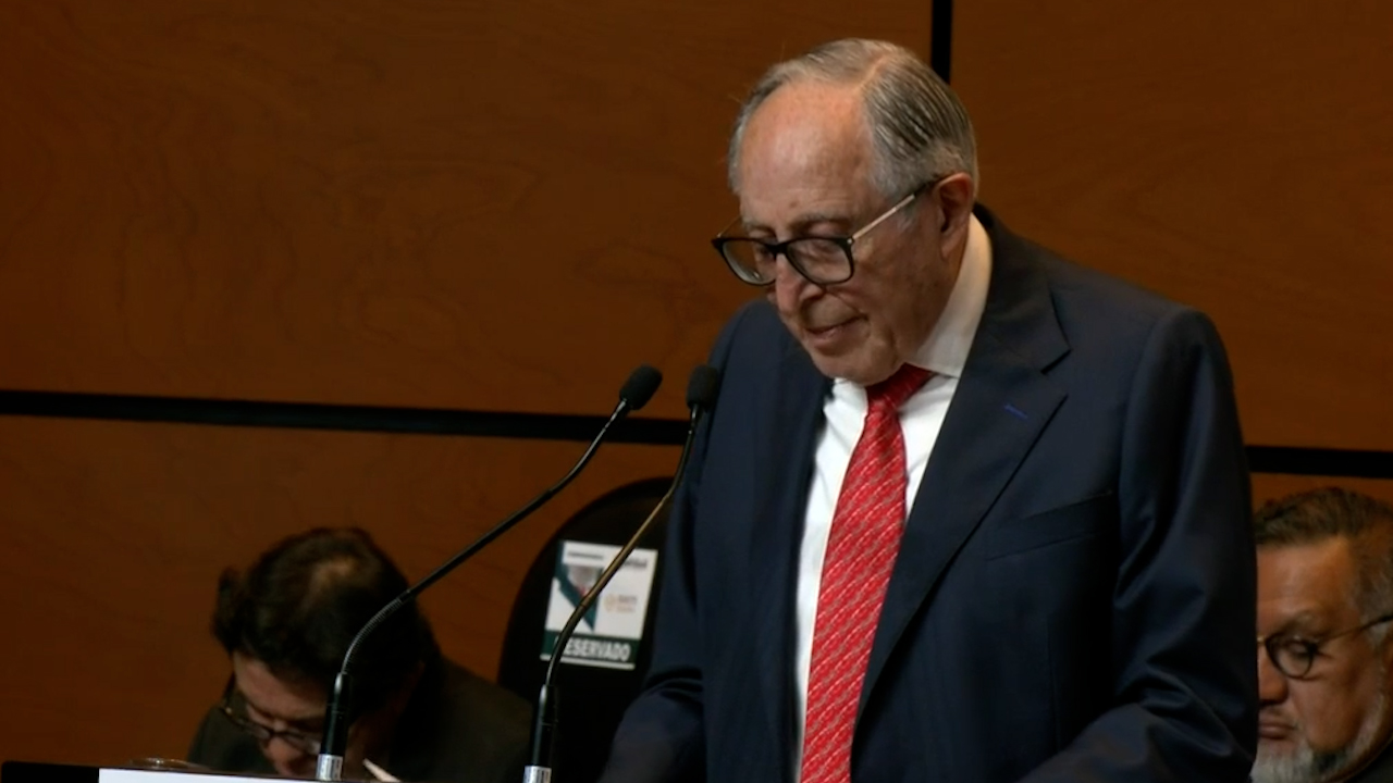 Sector Salud comparece y destaca abasto de medicamentos al 96%