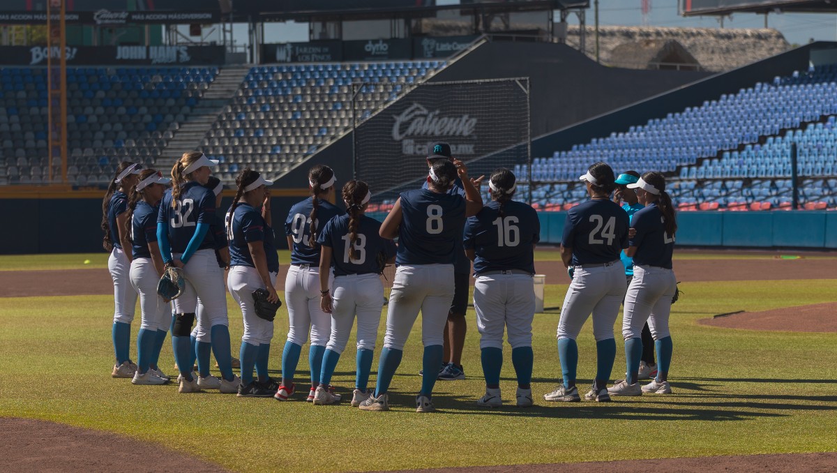 Sultanes Femenil vive intenso campamento de cara a la LMS (X @SultanesFemenil)
