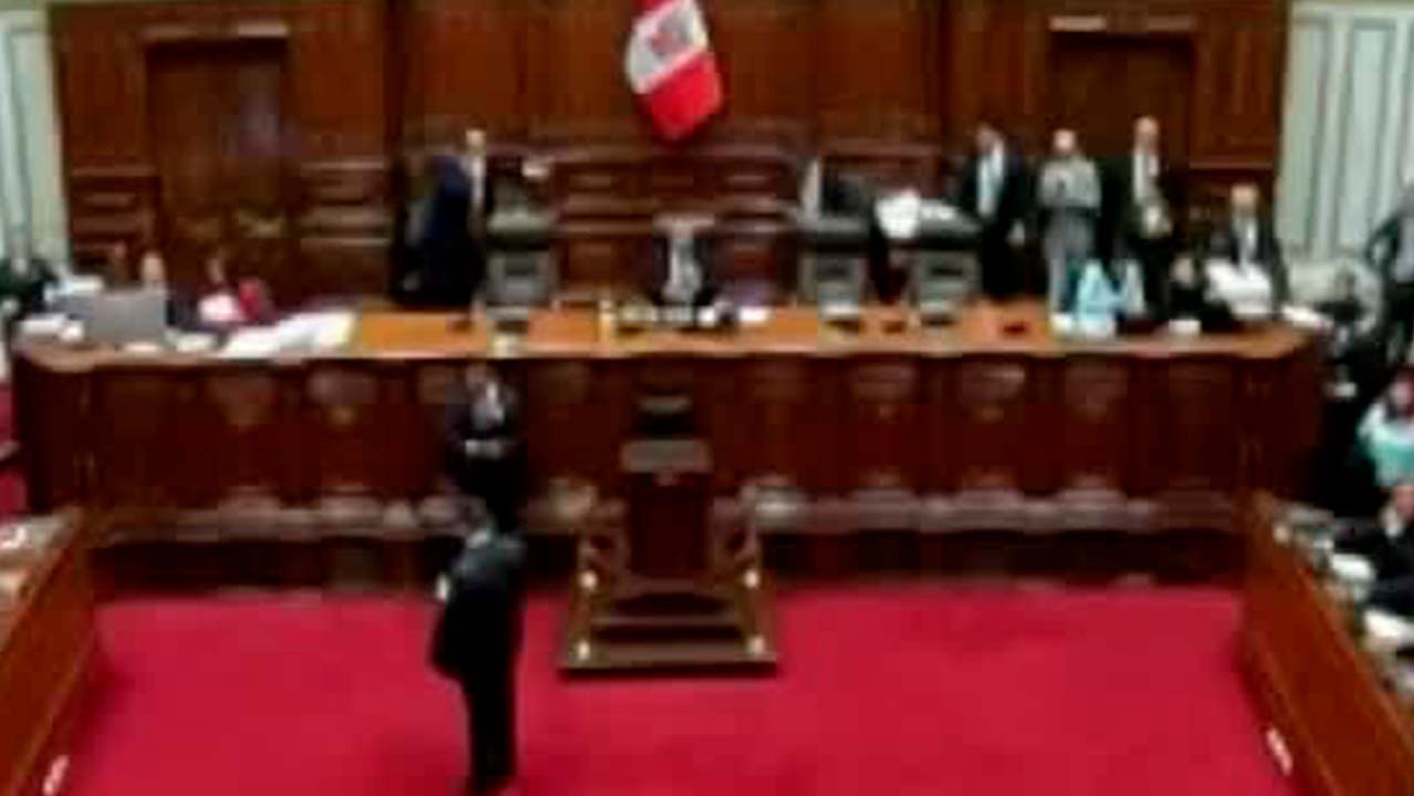 Tensión diplomática entre México y Perú por asilo político | Antilogía