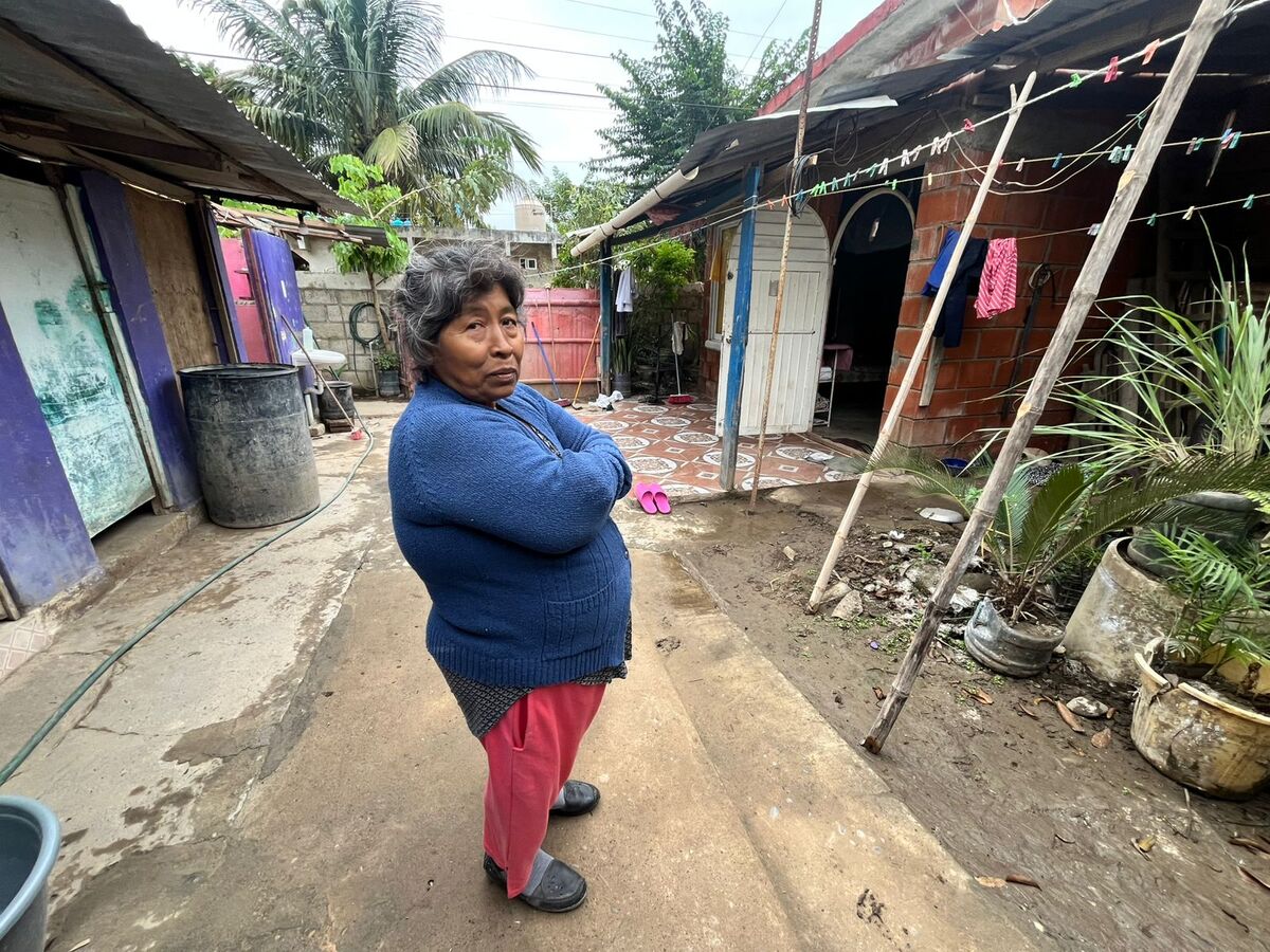 En Álamo, todo tiene residuos de ese lodo que los invadió por semanas enteras. | Rafael Montes